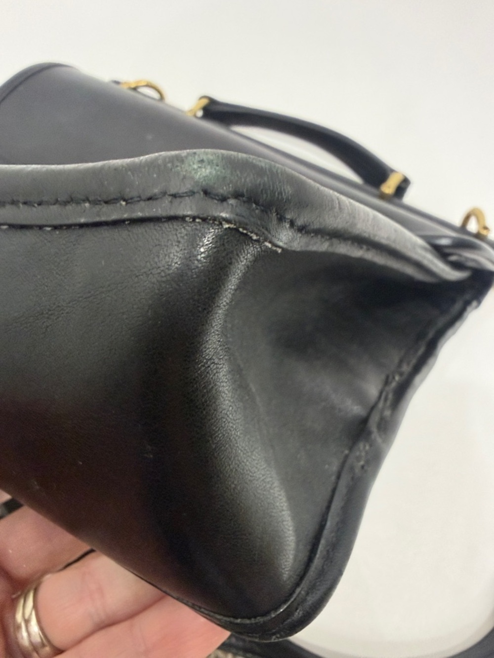 Vintage Coach Willis black shoulder bag. - Picture 11 of 16